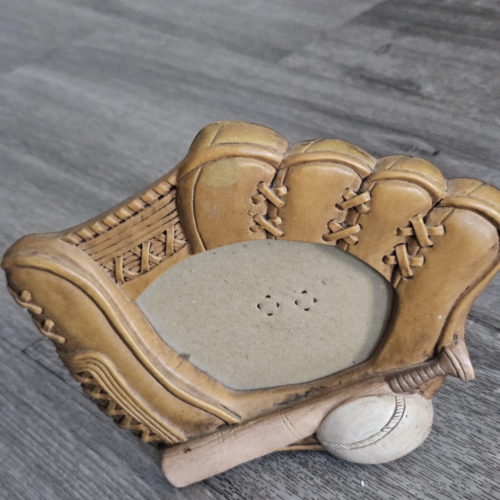 vintage brown ceramic 3D baseball glove photo frame